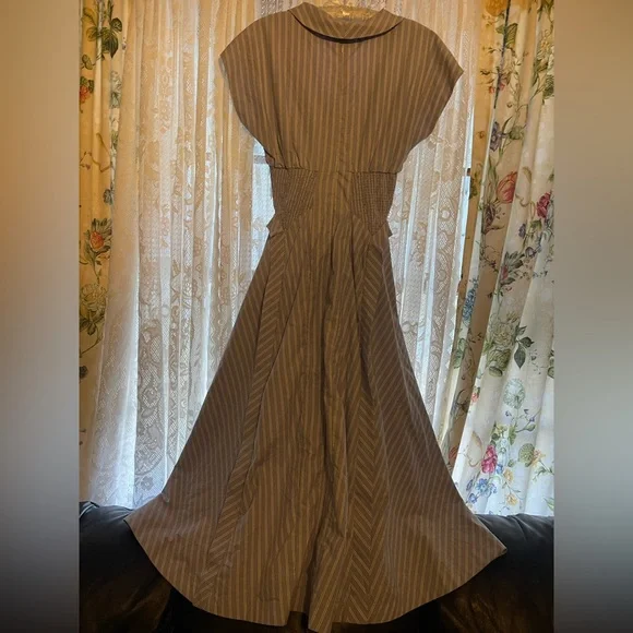 By Anthropologie Short-Sleeve V-Neck Pleated Midi Dress - Picture 7 of 11